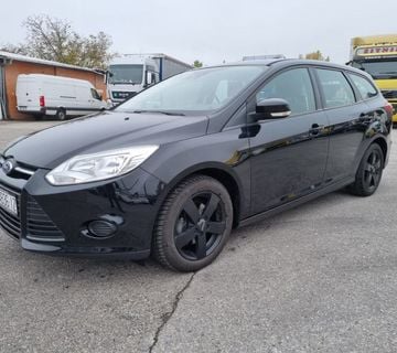 Ford Focus 1,0 - cover