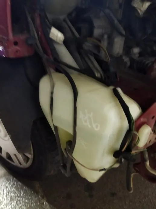 CITROEN C3 2004 POSUDA VODE BRISAČA - cover