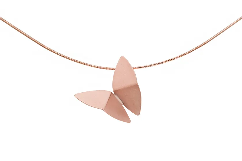 Leptir ogrlica Omega - cover