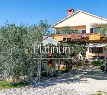 Istra,Fažana kuća u blizini plaže s pogledom na more (prodaja) - cover