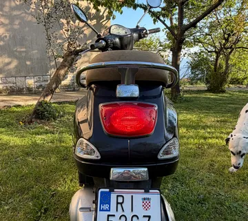 Prodajem Vespu LX 125 (2012.) 🛵 - cover