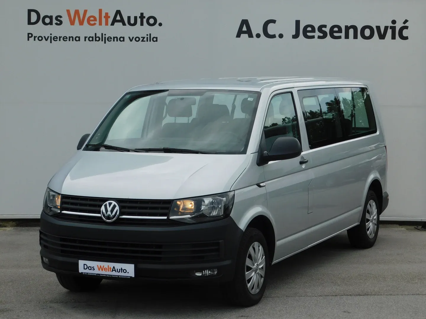 VW Caravelle TRENDLINE 2.0 TDI DSG - cover