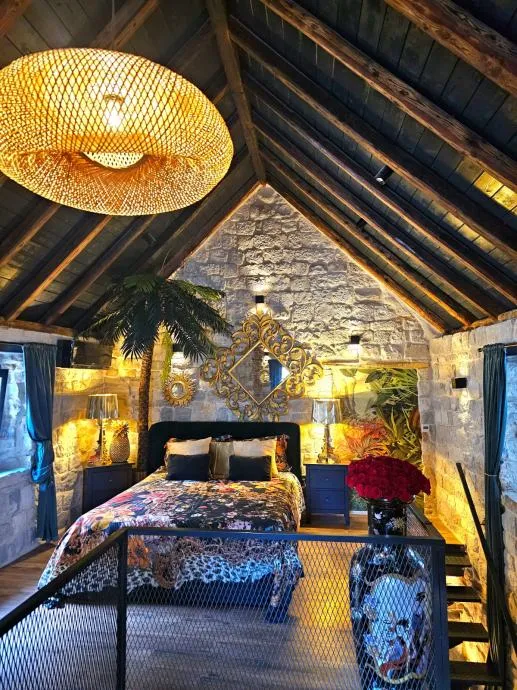 Restaurirana kamena kuća: Kaštel Stari, 80.00 m2 - cover