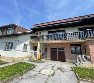 2 kuće Sesvete, 300 m2 (prodaja) - cover