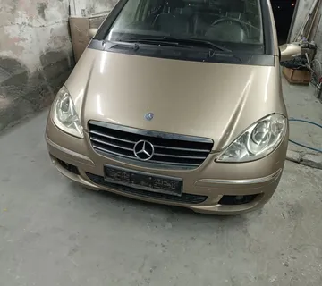 MERCEDES A KLASA 2006 PREDNJA HAUBA - cover