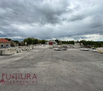 ZADAR - BENKOVAC, HALA 604 M2, TEREN 2500 M2, PRODAJA! - cover