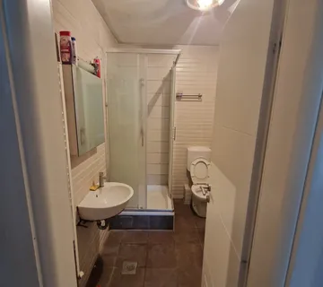 Smještaj za 10 radnika - Zagreb - cover