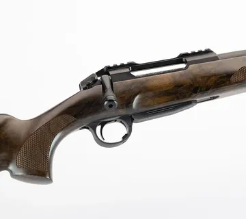 SABATTI ROVER HUNTER CLASSIC PRO 300 Win. Mag. - cover