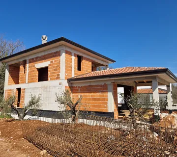 Prodaja – roh bau kuća s bazenom u okolici Poreča, KOP-785 - cover