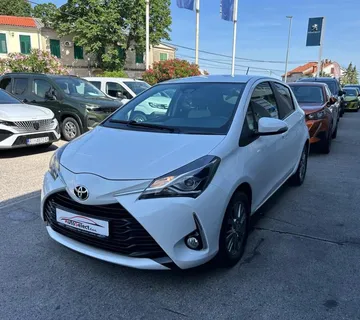 Toyota Yaris 1,5 VVT-i - 100.000km - NAVI - GARANCIJA - REG.1.GOD. !!! - cover