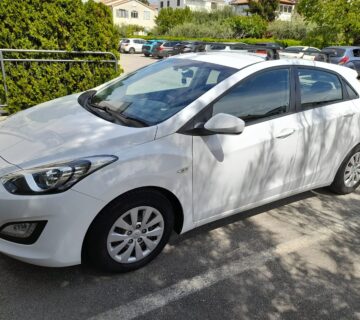 Hyundai i30 1,6 DOHC A/T 5 Vrata – DAJF automatik-Benzin - cover