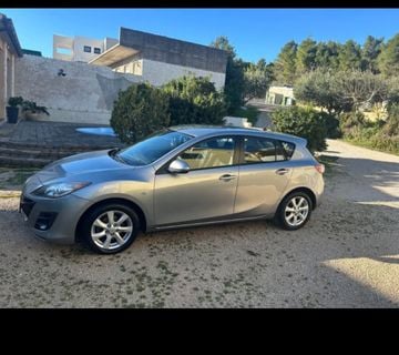 Mazda 3 - 1.6 cd - cover