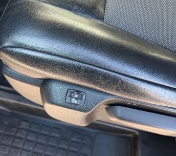 Opel Vivaro 2.0 CDTI 150 KS *produženi*, 2021 god. - cover