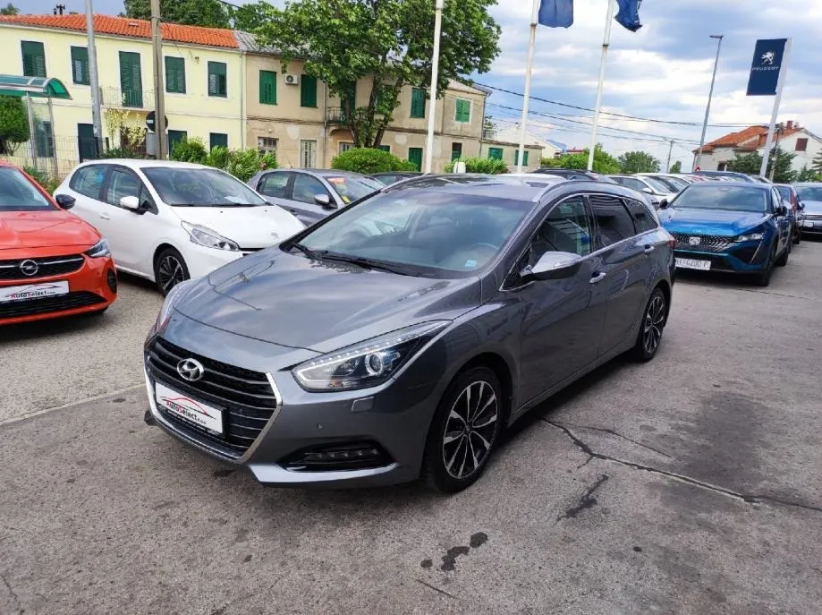 Hyundai i40 1,7 CRDi - 2015 - NAVI - BIXENON - AUTOMATIK - REG 1 GOD ! - cover