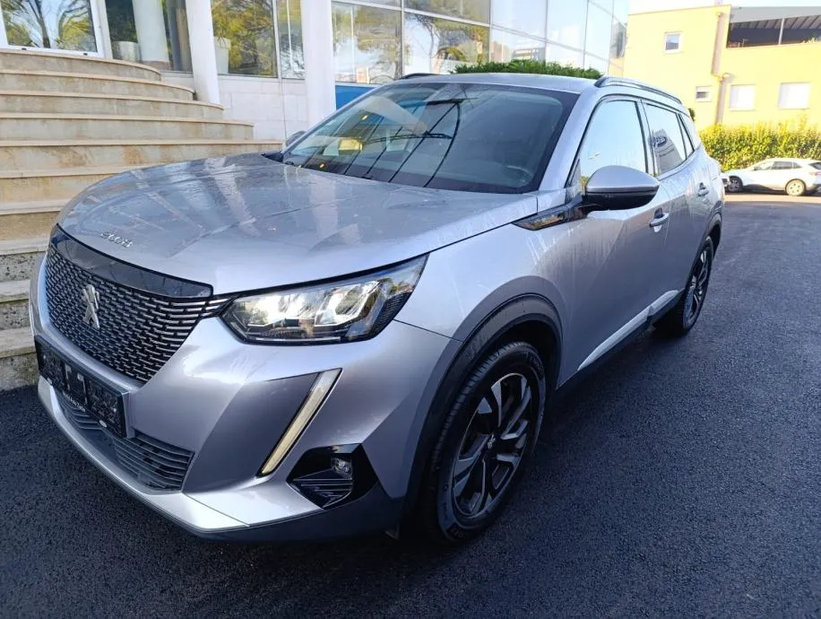 Peugeot 2008 1,2 PureTech - cover