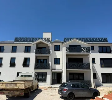 UMAG-BAŠANIJA-STAN NA 1 KATU NA PRODAJI 400 M OD MORA (prodaja) - cover