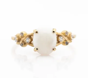 Zlatni prsten Elsie - cover