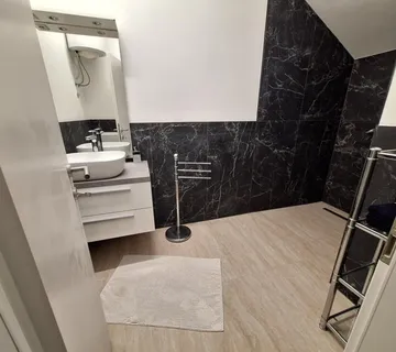 Smještaj za 7 radnika - Nova Vas - cover