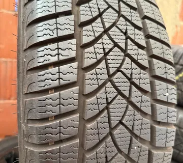 Zimske gume Goodyear Ultra Grip 205/55R16 / 4 komada - cover