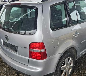 Prodajem dijelove Vw Touran 1.9 tdi 2008 - cover