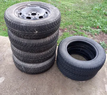 Čelične felge,4 kom,sa 4 Fulda gumama i još dvije gume Sava Eskimo. - cover