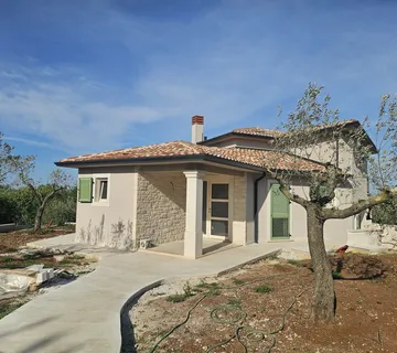 Villa sa bazenom u okolici Svetog Lovreča - cover