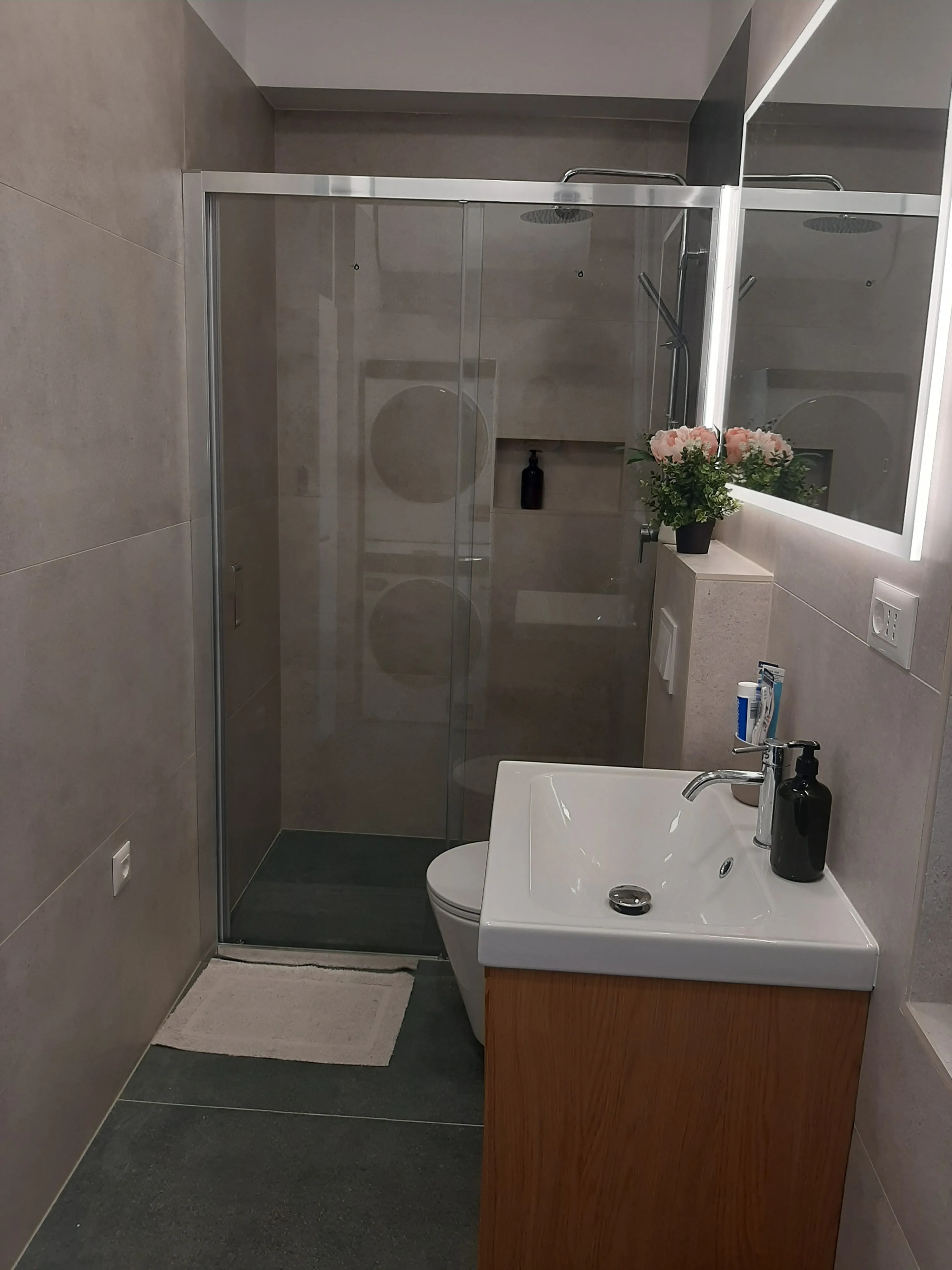 Smještaj za 6 radnika - Rijeka - cover