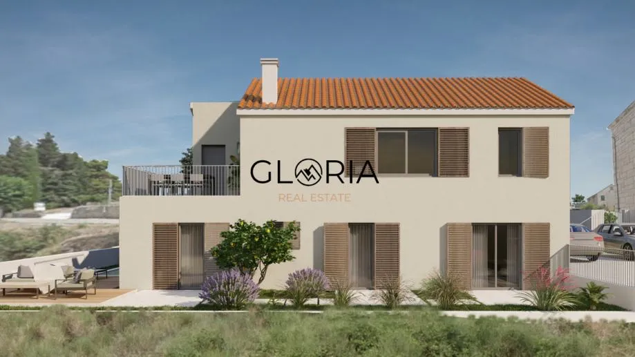 Brač, Škrip, građevinsko zemljište 412 m2, sa građevinskom dozvolom! - cover