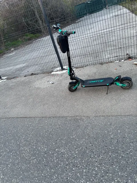 Romobil VSETT 9+, dvije baterije, kao nov, 900 EUR - cover