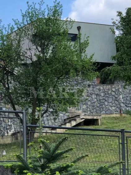 Sv.Duh, kuća, 400m2,4 etaže, 3 stana, bazen, prodaja (prodaja) - cover