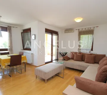Zagreb, Vrbani - Trosobni stan 80m2 sa garažnim mj - cover