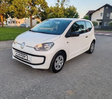 VW Up! 1,0 up! 2014 god , 127 tkm. 4950 Eura - cover