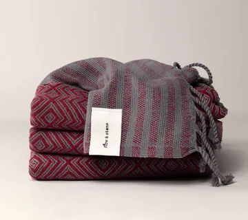 Peshtemal Adamantem, Profunda - cover