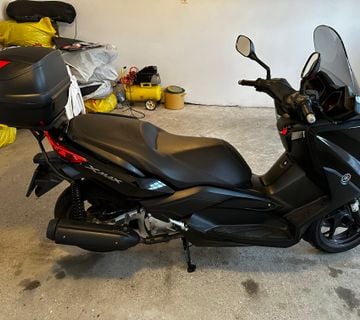 Yamaha XMAX 250 - cover