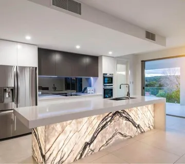 Kuhinja MODERNA - 50% ZA 12.500,00 EUR dizajnerska kuhinja MARVES - cover