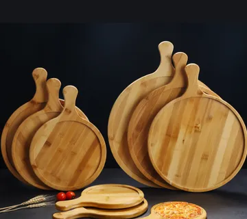 Rustična drvena daska za pizzu i serviranje - cover