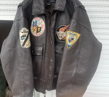 Avirex jakna - cover