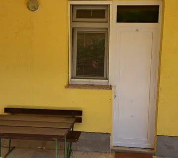 Studio apartman Novalja - cover