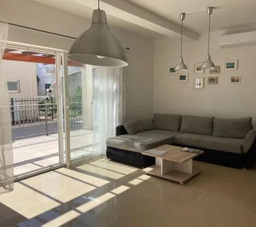 4-SOBNI APARTMAN, NOVOGRADNJA, 200 m od MORA (prodaja) - cover