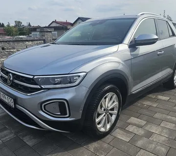 VW T-Roc 1,5 TSI - cover