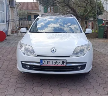 Renault Laguna Grandtour 2,0 dCi - cover