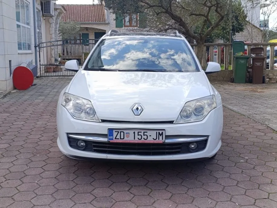 Renault Laguna Grandtour 2,0 dCi - cover