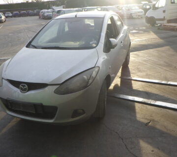 Mazda 2 1.4 2008 po dijelovima - cover