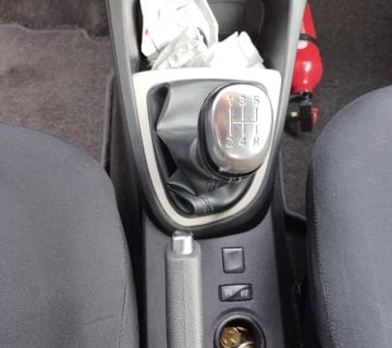 Renault captur,Tce,reg 1 god. - cover