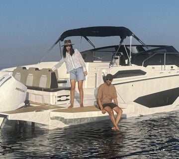 KARNIC 10.65 m (CS10-S) CABIN CRUISER, MODEL 2025  - cover