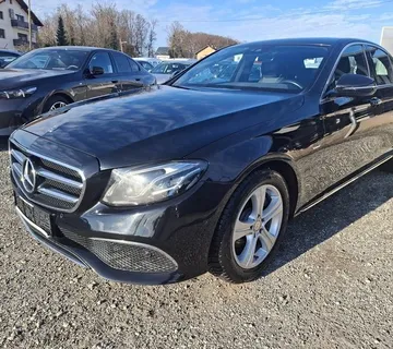 Mercedes-Benz E-klasa 300 D*245ks*Climatronic*Navigacija*Park.kamera* - cover