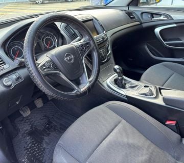 Opel Insignia Edition 2.0 CDTI 103 kw Reg do 03/2026 - cover