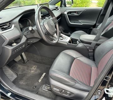 Suzuki Across 2,5 Plug-In HYBRID 4x4 CVT, GLX  - cover