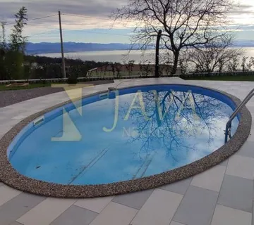 IČIĆI / POLJANE, LUKSUZNI STAN ZA DUGOROČNI NAJAM U VILI S BAZENOM - cover