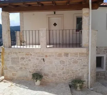 Kuća na prodaju - Blato - cover
